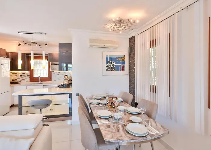 Sea-view With Private Pool *